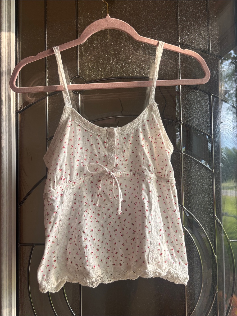 Aeropostale White Floral Tie-Front Cami with Red Print
